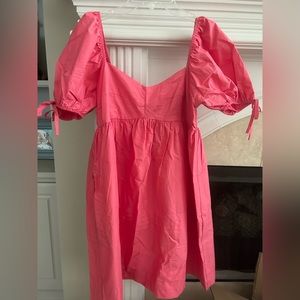 pink puffy sleeve dress
